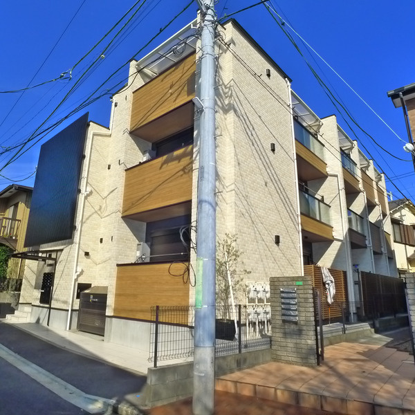 BRAVE　FUNABASHIの外観