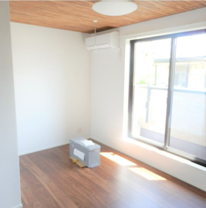 BRAVE　FUNABASHIの居間・リビング