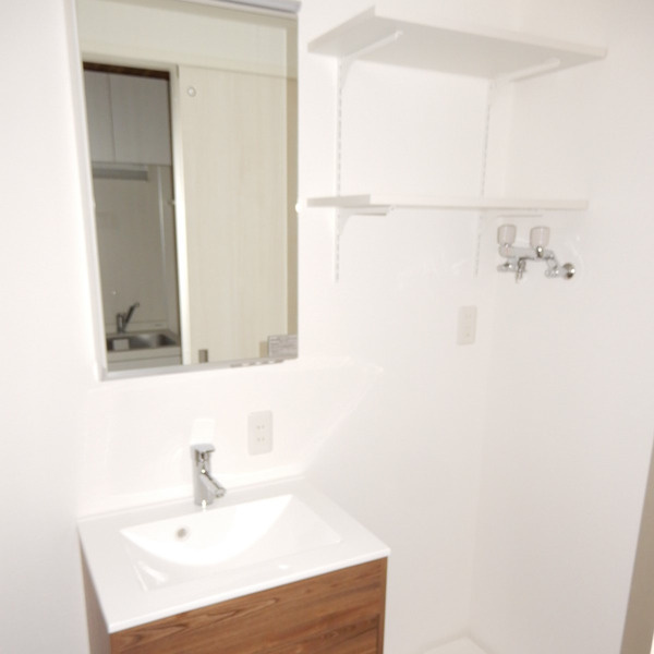 BRAVE　FUNABASHIの独立洗面台