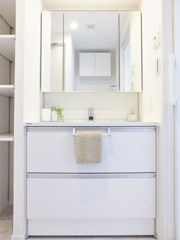 ダイアパレス川崎浜町（川崎市川崎区浜町）の独立洗面台|仕様イメージ