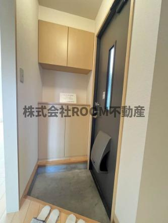 グリーンゲーブルス参番館の玄関|明るい玄関です