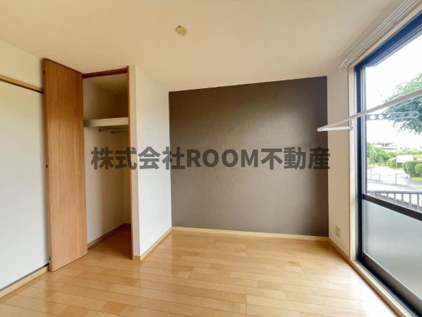 グリーンゲーブルス参番館の寝室|使い勝手のいい寝室です