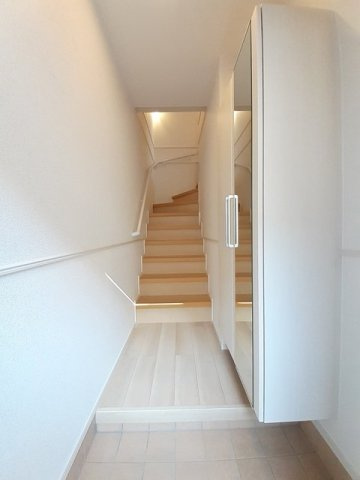 サニーの玄関|収納もある玄関です