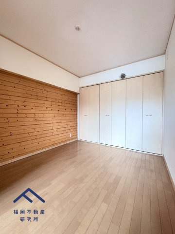 大池シャインハイツの洋室