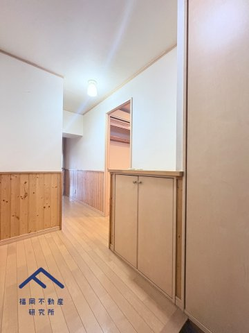 大池シャインハイツの玄関