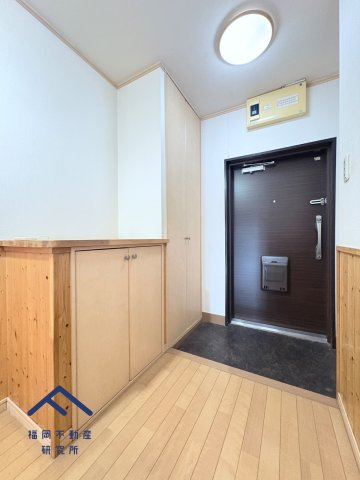 大池シャインハイツの玄関