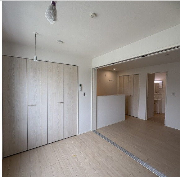 MELDIA駒澤大学　角部屋　最上階　敷金礼金0の居間・リビング