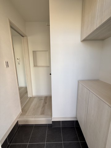 シアラ塩屋IV・デザイナーズ戸建賃貸・95072の玄関|C号