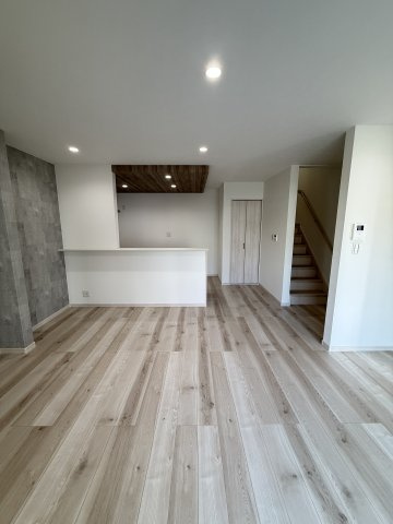 シアラ塩屋IV・デザイナーズ戸建賃貸・95072の居間・リビング|C号