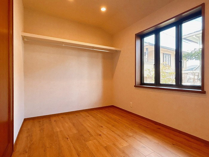 リフォーム住宅　日野南８丁目の収納|1F洋室約7.4帖内
