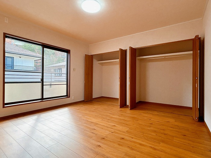 リフォーム住宅　日野南８丁目の洋室|2F洋室約9.8帖