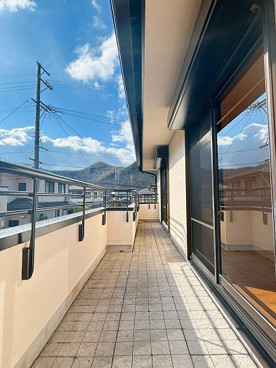 リフォーム住宅　日野南８丁目のバルコニー