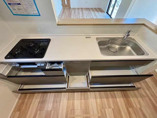 鳥栖市平田町2期　1号棟のキッチン|ワークトップ