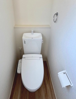 鳥栖市平田町2期　1号棟の内観：施工例|トイレ