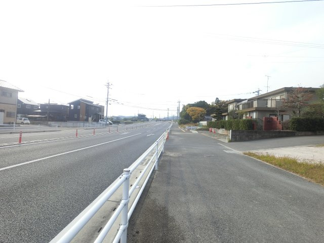 鳥栖市平田町2期　1号棟の前面道路含む現地写真|前面道路含む現地写真です