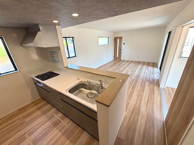 鳥栖市平田町2期　1号棟の内観：施工例|キッチン