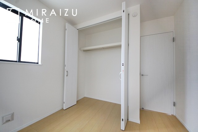【子供部屋】 | 暮らしやすさを考えたプランで快適な現地ロケーションを実現。安らぎに満たされる、ゆとりのある日々を過ごせます♪