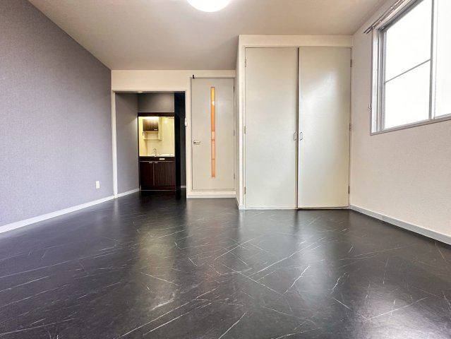 サンシャイン茨木の洋室