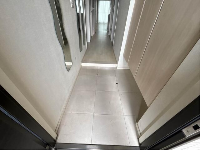 イニシア川口西青木の玄関