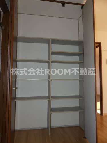 フォーレス若葉の収納