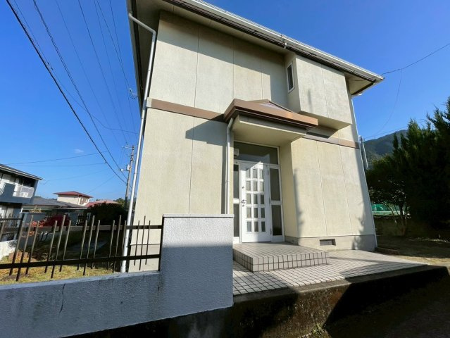萩生　中古住宅の外観