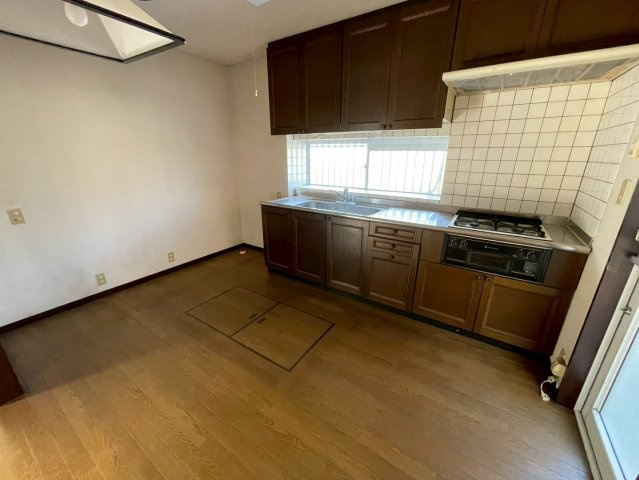 萩生　中古住宅のキッチン