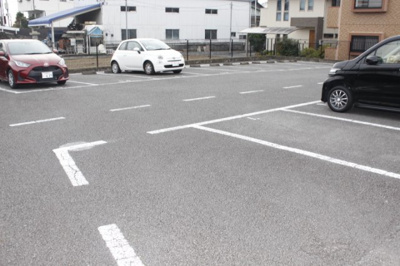 【駐車場】 | エタンシャンラヴィーヌ