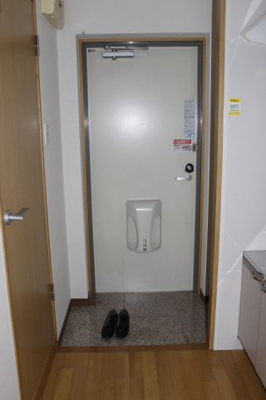 【玄関】 | エタンシャンラヴィーヌ