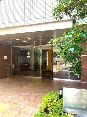レヴィール川崎（川崎市川崎区小川町）のエントランス|清潔なエントランスです