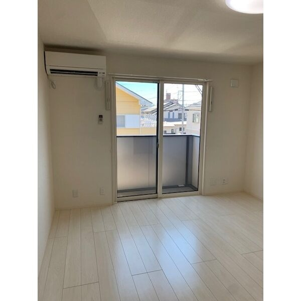 グランフォーレ牧御堂part1の居間・リビング