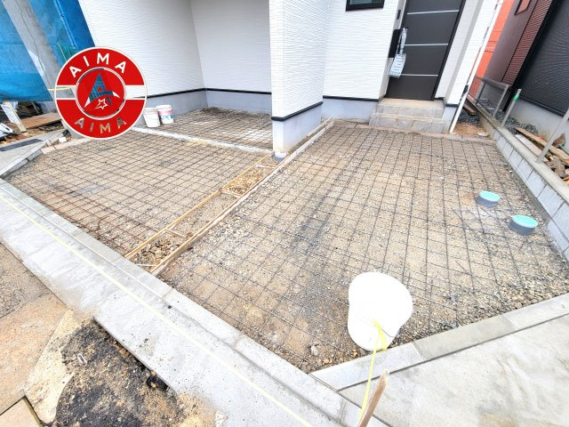 福岡市中央区笹丘1丁目第3-3棟（2号棟）の駐車場|広々した駐車場になります。3台並列駐車となります。
