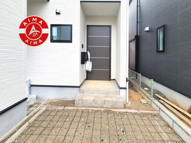 福岡市中央区笹丘1丁目第3-3棟（2号棟）の玄関|おでかけの時も帰った時も、「我が家」を最初に感じでもらえる素敵な空間に。