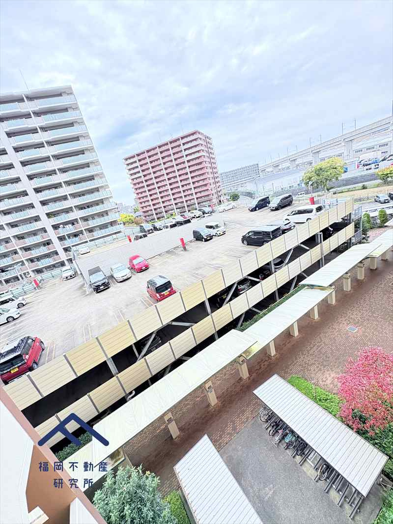 エバーライフパセオ博多南センターコートの展望