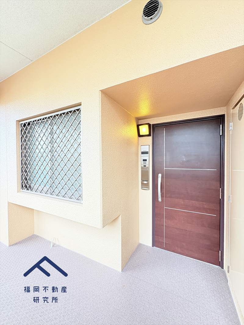 エバーライフパセオ博多南センターコートの玄関