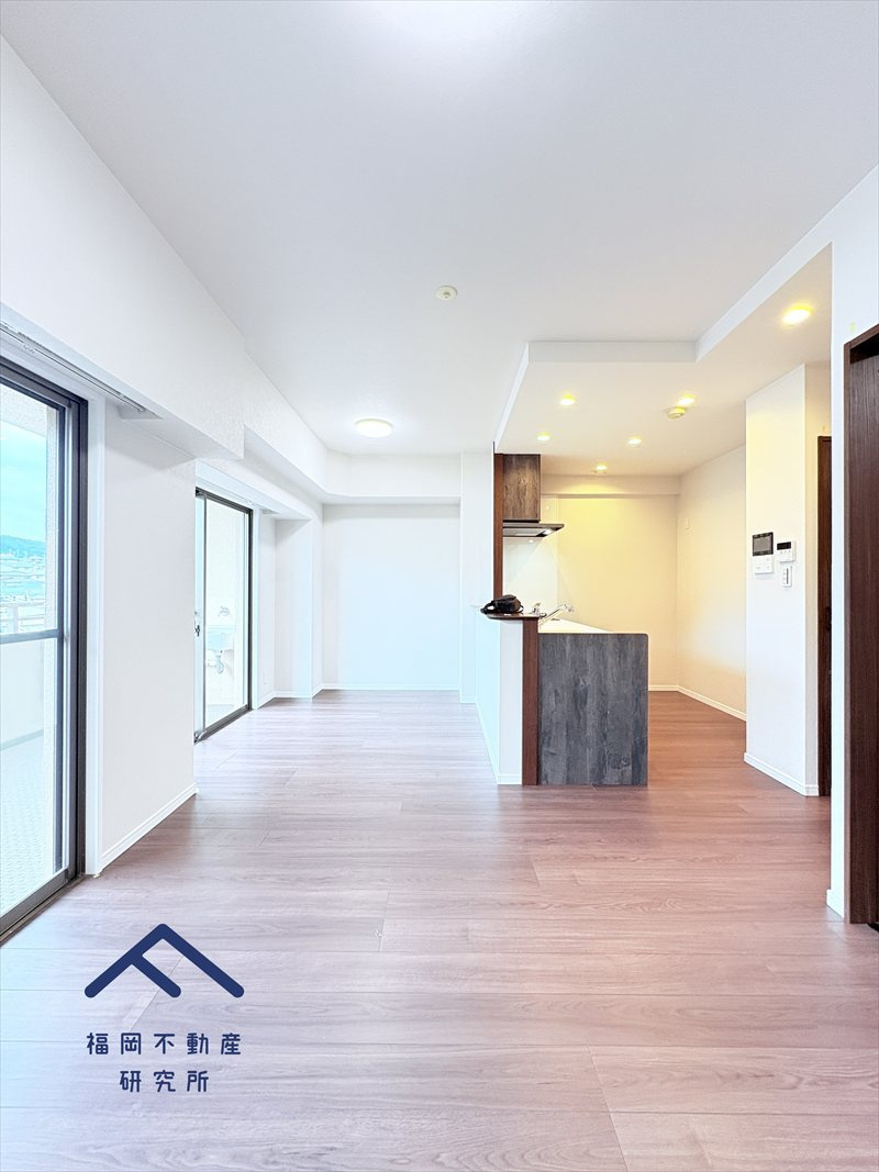 エバーライフパセオ博多南センターコート