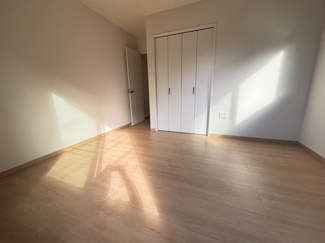 【収納】 | 佐伯区八幡東4丁目　限定1棟 | 2階　洋室×3　収納付きでお部屋がスッキリ広く使えます。　