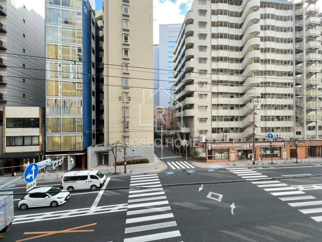 クレストコート靭公園の外観