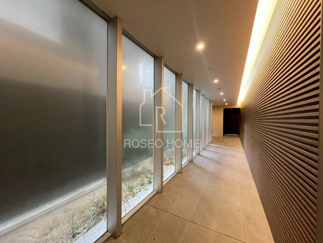 クレストコート靭公園のロビー