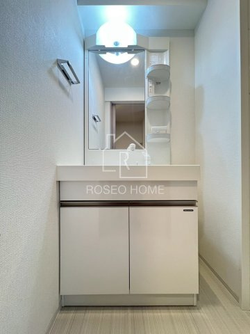 クレストコート靭公園の洗面所