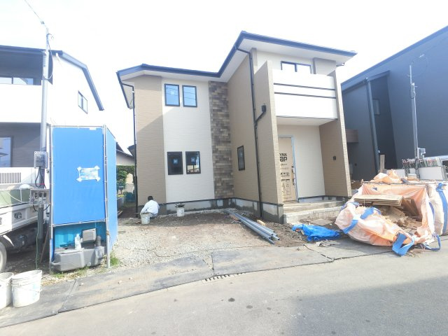 鳥栖市鎗田町2期　1号棟の前面道路含む現地写真|工事中