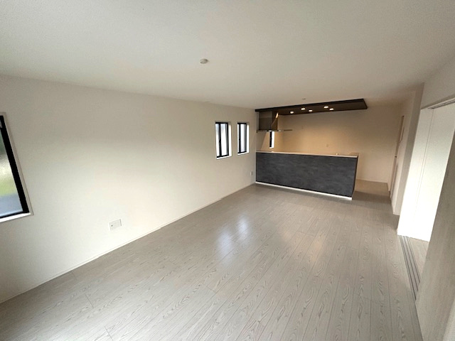 鳥栖市鎗田町2期　1号棟の内観：施工例|リビング