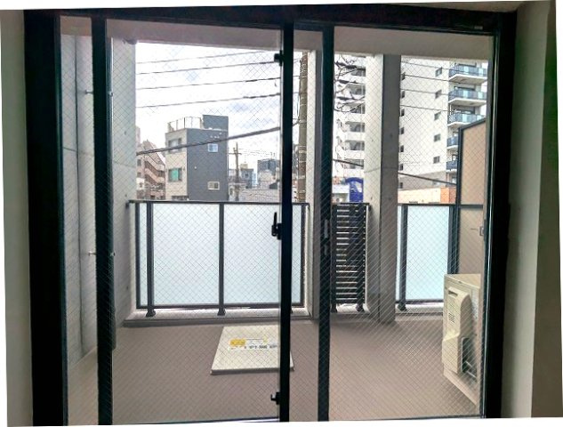 S-RESIDENCE ASAKUSA ディバースの設備|302号室のリビング隣4.5帖洋室のバルコニー、上層階は日当り眺望良好です