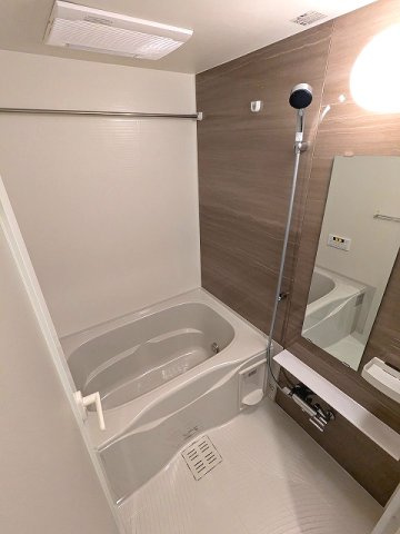 S-RESIDENCE ASAKUSA ディバースの浴室|追焚オートバス、浴室換気乾燥機