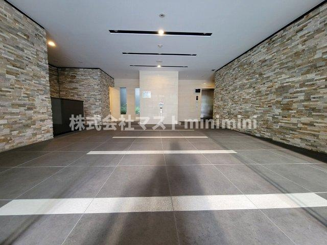 エステムコート阿波座プレミアムのエントランス