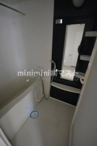 アプリーレ京町堀の浴室