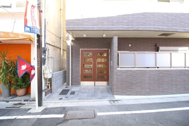 豊島区南長崎５丁目の賃貸マンションのエントランス