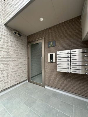 【エントランス】 | ジラフ吹田内本町