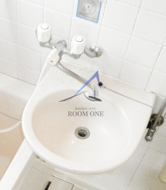 長谷川ビルの洗面所|洗面台です。