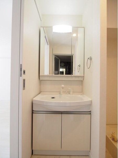 CASTOR(カストル)の洗面所