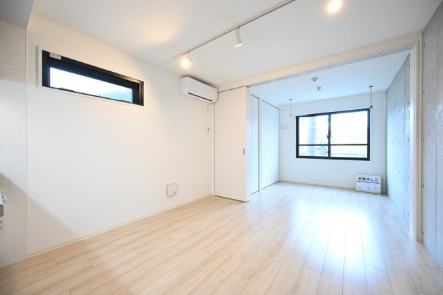 フェリデンシア御嶽山の居間・リビング|こちらのリビングで趣味の時間をお楽しみください